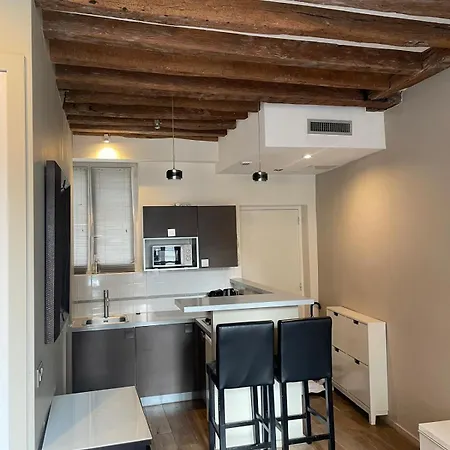 Habitat Parisien - Marais Sicile-3