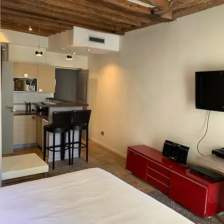 Habitat Parisien - Marais Sicile-3